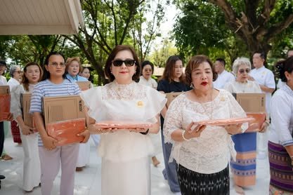ภาพงานถวายเทียนพรรษา วัดป่าเลิศธรรมนิมิต ลำดับที่ 1-16