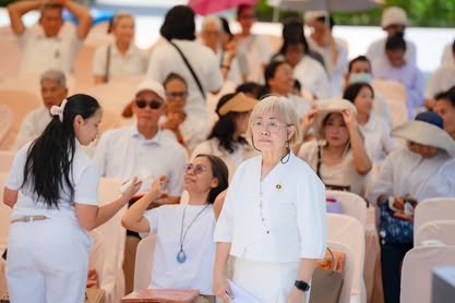 ภาพงานถวายเทียนพรรษา วัดป่าเลิศธรรมนิมิต ลำดับที่ 0-23