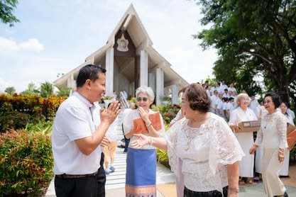 ภาพงานถวายเทียนพรรษา วัดป่าเลิศธรรมนิมิต ลำดับที่ 2-32