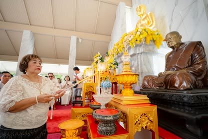 ภาพงานถวายเทียนพรรษา วัดป่าเลิศธรรมนิมิต ลำดับที่ 2-58