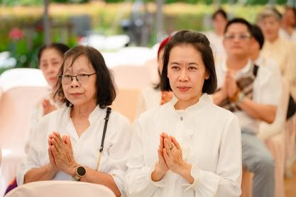 ภาพงานถวายเทียนพรรษา วัดป่าเลิศธรรมนิมิต ลำดับที่ 1-78