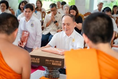 ภาพงานถวายเทียนพรรษา วัดป่าเลิศธรรมนิมิต ลำดับที่ 2-113