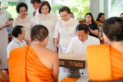 ภาพงานถวายเทียนพรรษา วัดป่าเลิศธรรมนิมิต ลำดับที่ 2-122