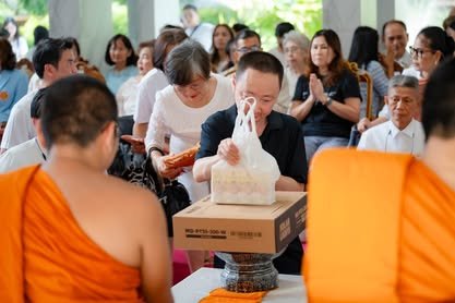 ภาพงานถวายเทียนพรรษา วัดป่าเลิศธรรมนิมิต ลำดับที่ 2-146
