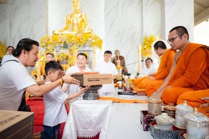 ภาพงานถวายเทียนพรรษา วัดป่าเลิศธรรมนิมิต ลำดับที่ 2-158