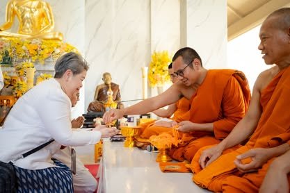ภาพงานถวายเทียนพรรษา วัดป่าเลิศธรรมนิมิต ลำดับที่ 2-184