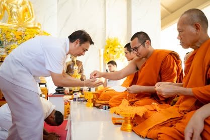 ภาพงานถวายเทียนพรรษา วัดป่าเลิศธรรมนิมิต ลำดับที่ 2-189
