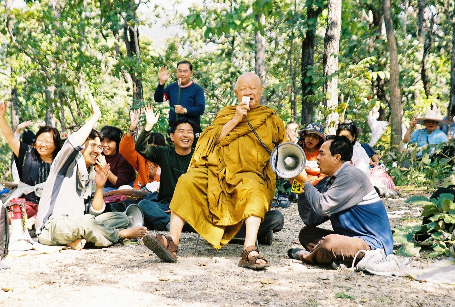 หลวงพ่อวิริยังค์สอนสมาธิ